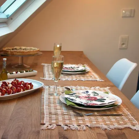 Apartment De Heide, Cozy With Separate Entrance Kampenhout